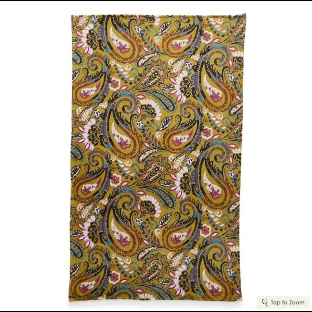 Vera Bradley Buta Spray Throw